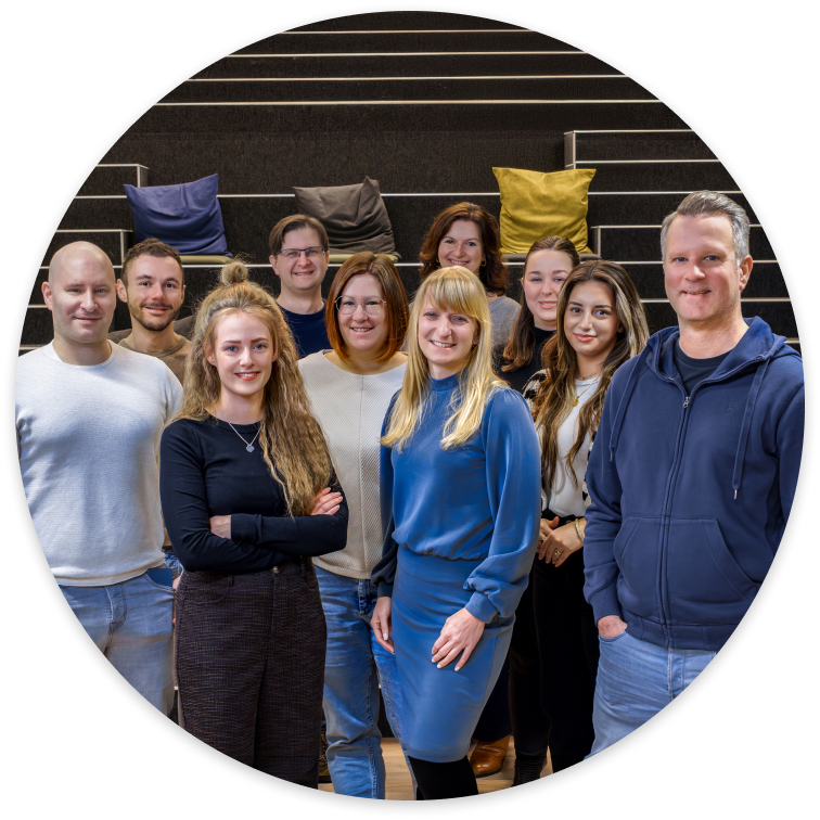 Die Gesichter hinter Ihren Inhalten: Unser engagiertes Service-Team aus Regensburg