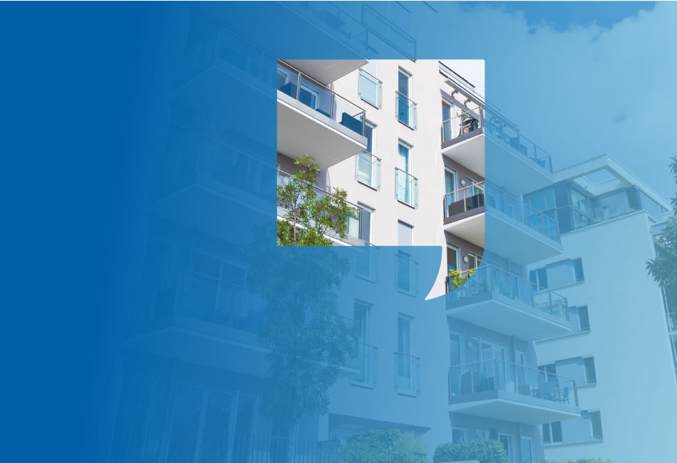 modernes Mehrfamilienhaus Balkon