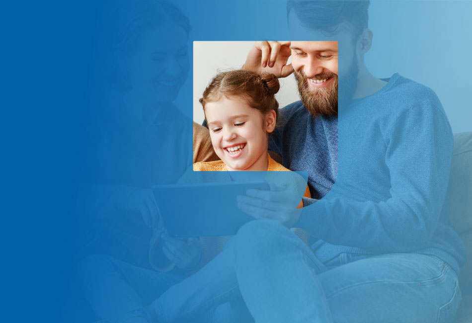 Familie mit Tablet