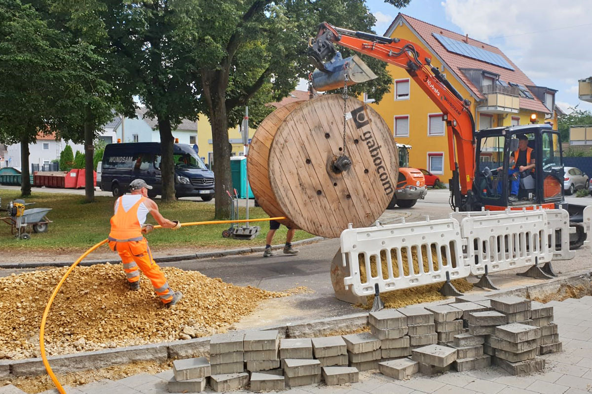 Glasfaserverlegung in der Aussigerstraße