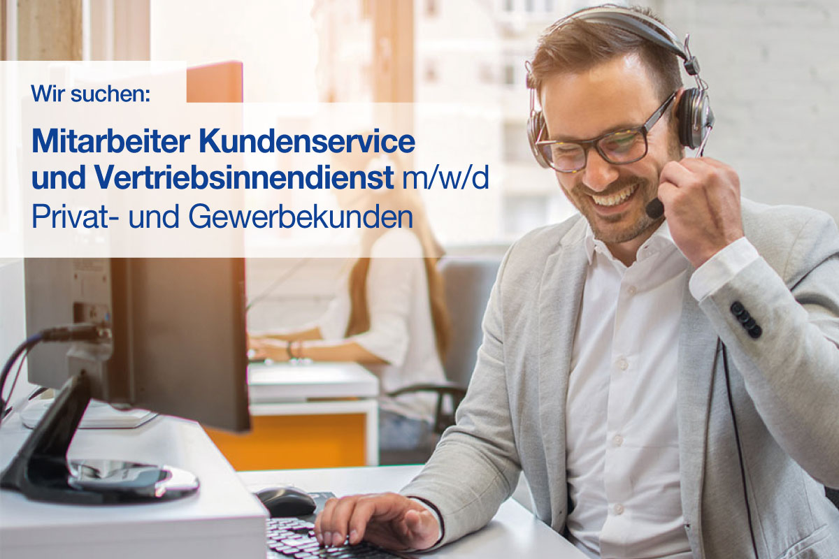 Freundlicher Mitarbeiter im Vertriebsinnendienst telefonieren