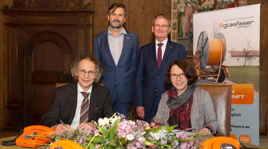 Vertragsunterzeichnung