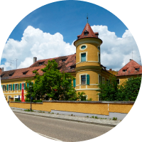 Ansicht vom Schloss Wiesent am Marktplatz